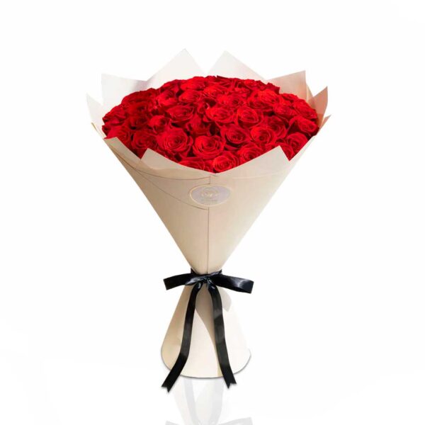 50-Red-rose-bouquet